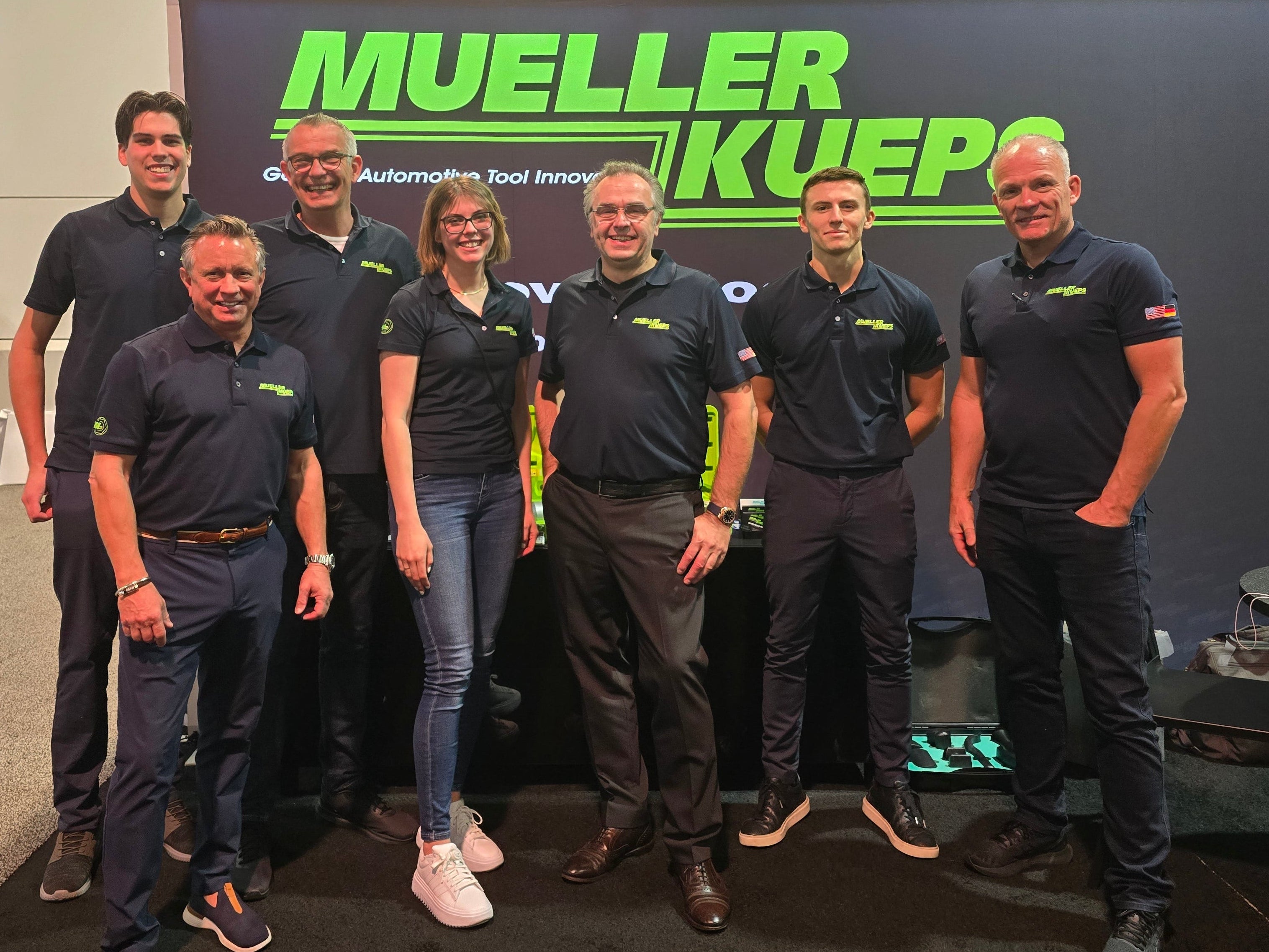 Mueller-Werkzeug team automotive special tools